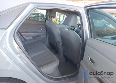 2022 Hyundai Elantra Sel z USA, uszkodzony, nr VIN KMHLS4AG6NU216943